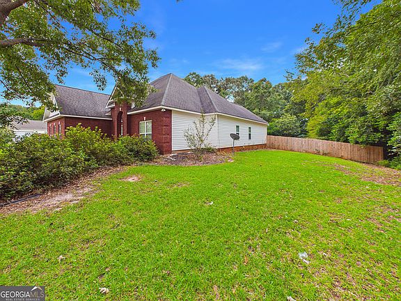 5th image of 115 Dora Ln