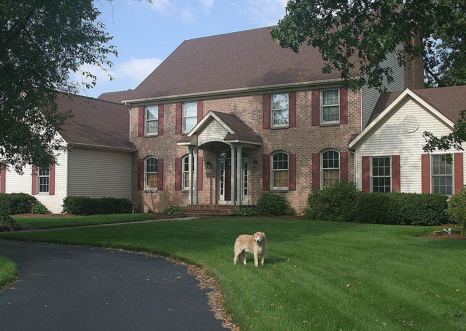 1st image of 402 Erin Isle Ct