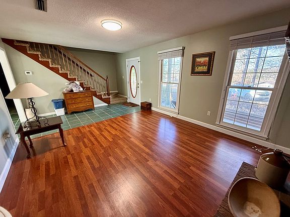 5th image of 149 Cypress Ln