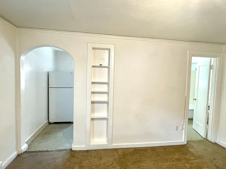 1035 SE 12th Ave — Photo 6