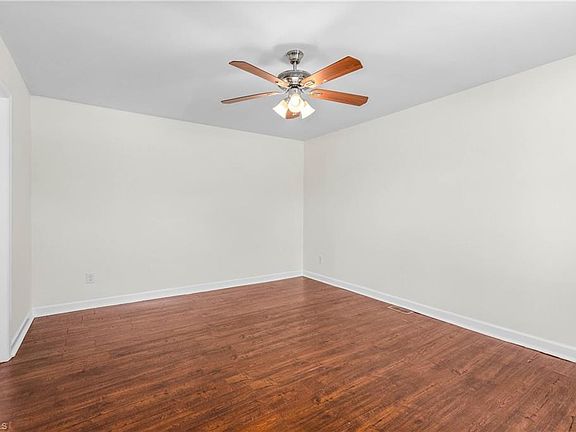5th image of 3913 Enterprise Rd