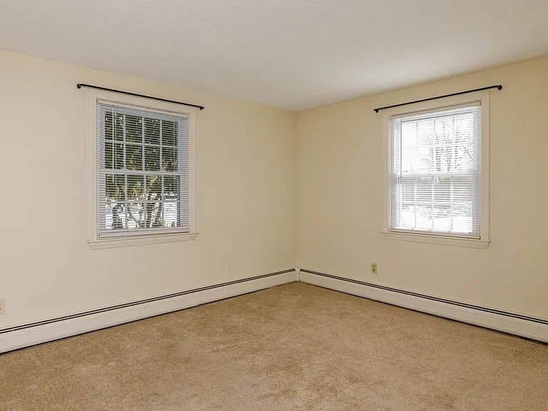 90 Ridgewood Ln #1 — Photo 4