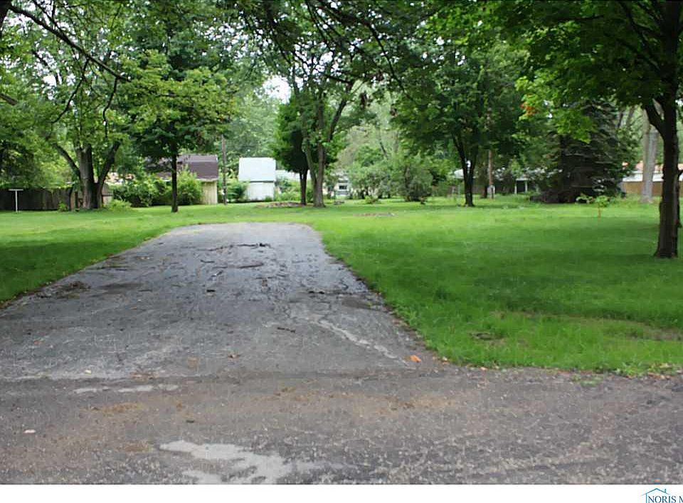 1st image of 208 Wyandotte Ave