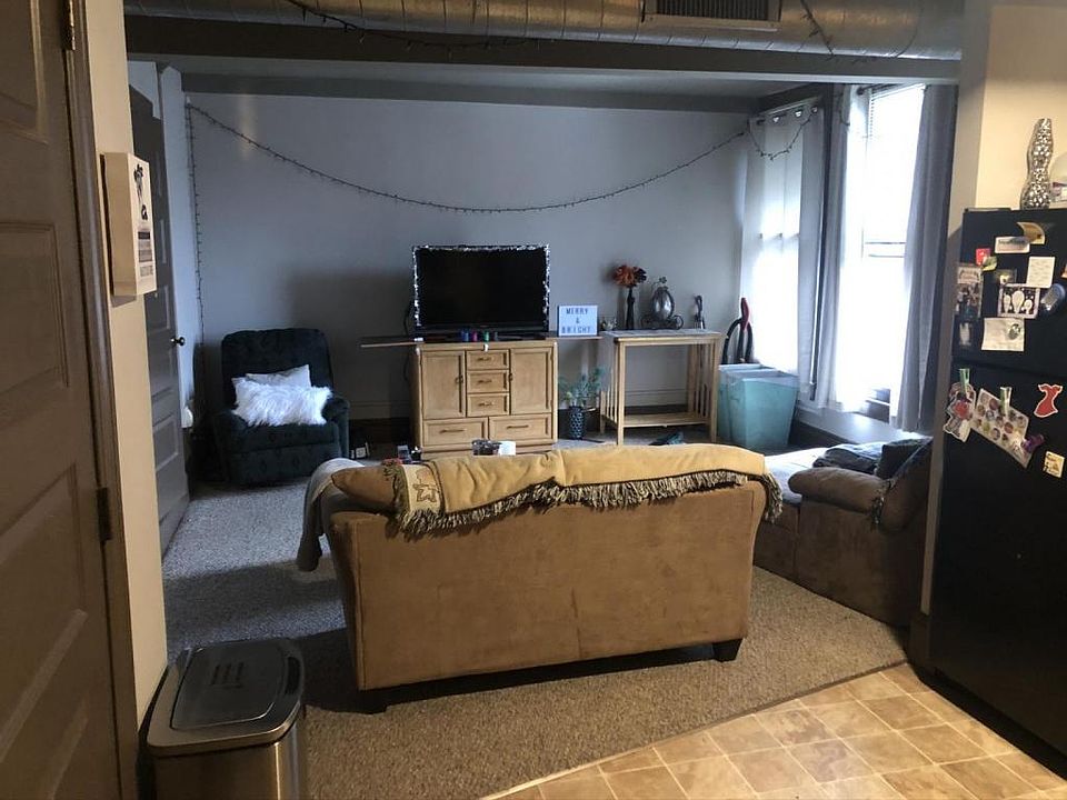 1st image of 129 W Fayette St