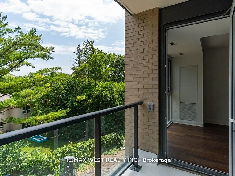 293 The Kingsway #307 — Photo 25
