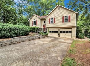 71 Jessica Dr, Hiram, GA 30141