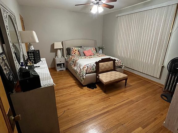 5th image of 6072 N Neva Ave #1