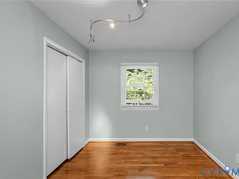 552 S 22nd Ave — Photo 26