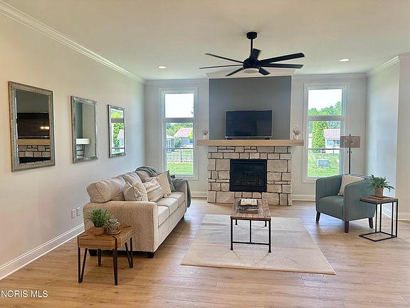 5th image of 550 Southview Ct