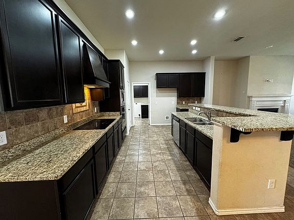 5th image of 406 Mantle Ct
