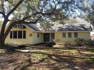 75129 White Oaks Ln, Abita Springs, LA 70420