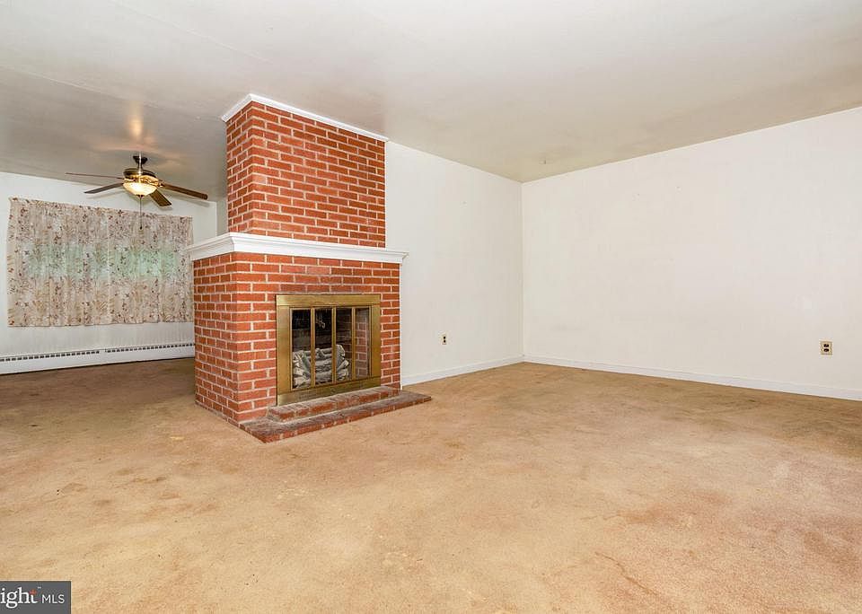 8 Gable Park Rd, Lancaster, PA 17603 Zillow