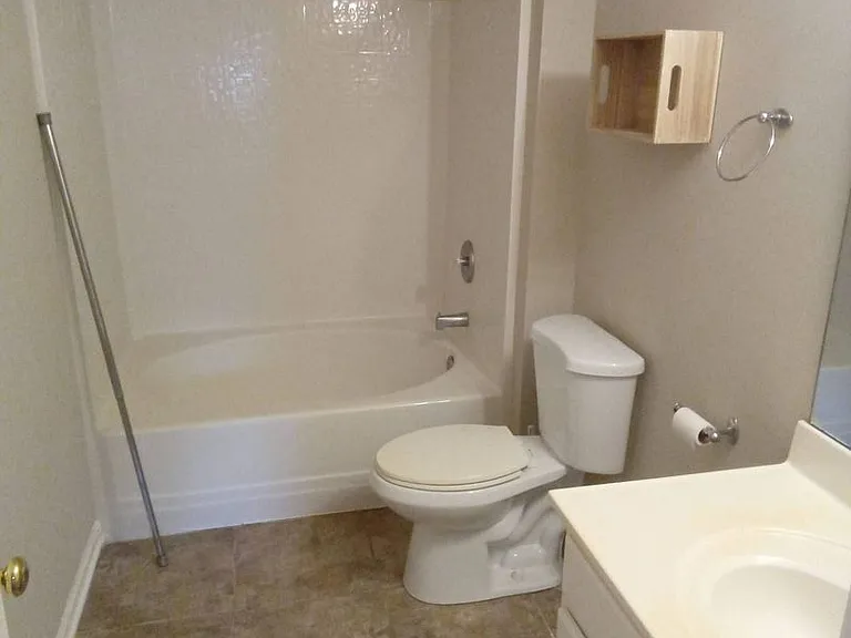 738 Ablow Dr — Photo 14