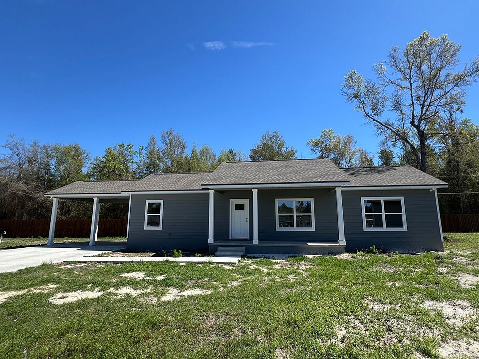 1st image of 207 SW Rose Pointe Pl