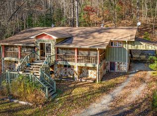 208 Bullen Gap Rd, Blue Ridge, GA 30513