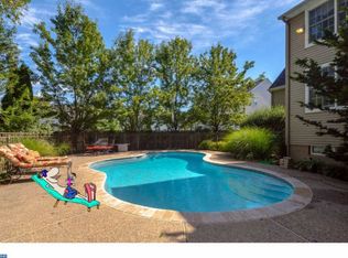 505 Village Dr, Mickleton, NJ 08056