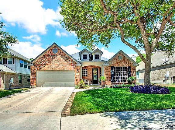 2nd image of 529 Woodland Oaks Dr