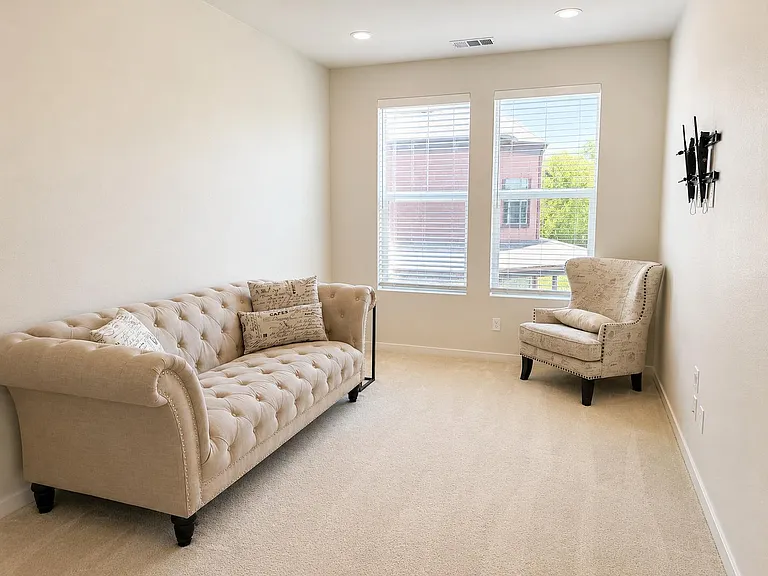 140 Farmhouse Dr #4 — Photo 15