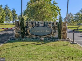 8 Coltrane Ct, Martinsburg, WV 25404