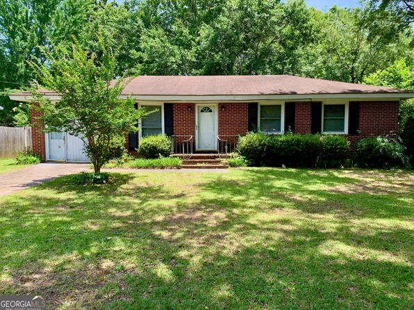 404 Charles Dr, Fort Valley, GA 31030