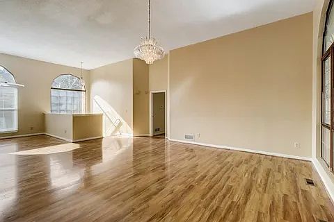2nd image of 6852 Yorkdale Ct