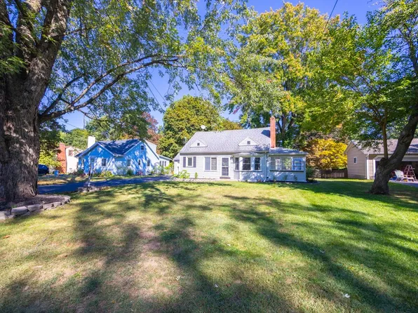 195 Rowley Dr, Rochester, NY 14624