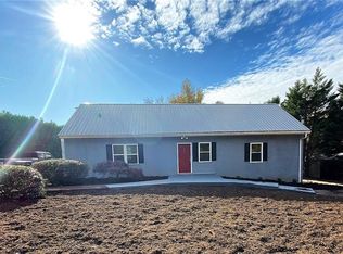 121 Hewes St, Winston Salem, NC 27103