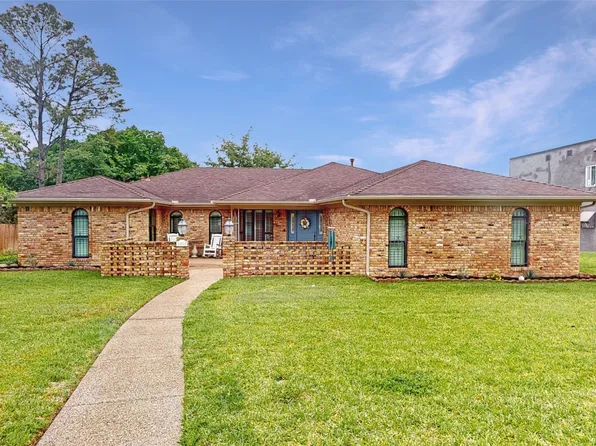 1402 Canadian Cir, Grand Prairie, TX 75050