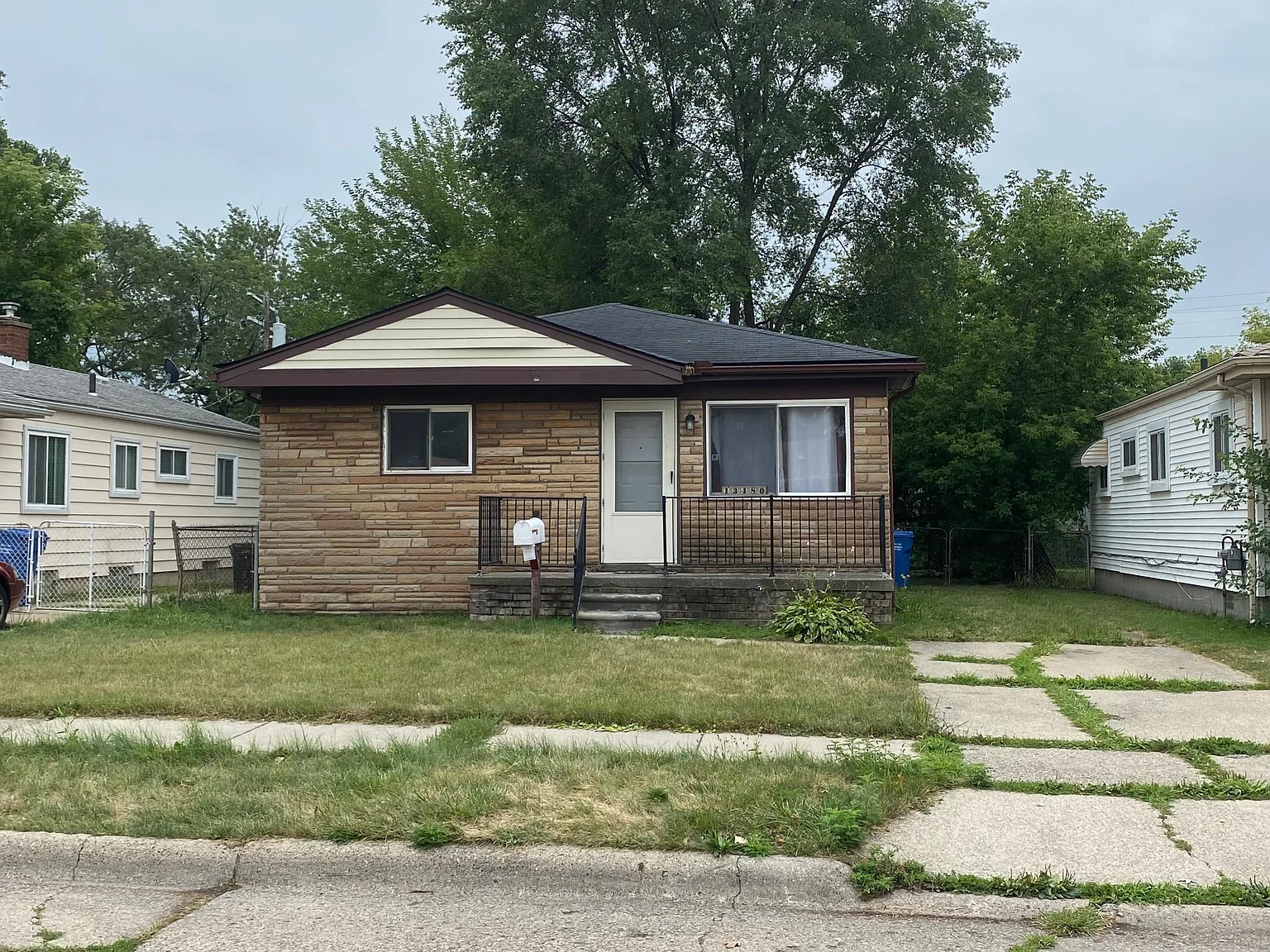 13480 Charlotte Ave photo 1