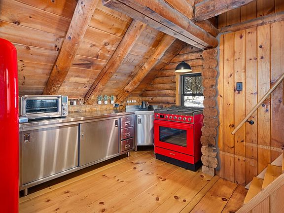 5th image of 4200 Elmore Mountain Road