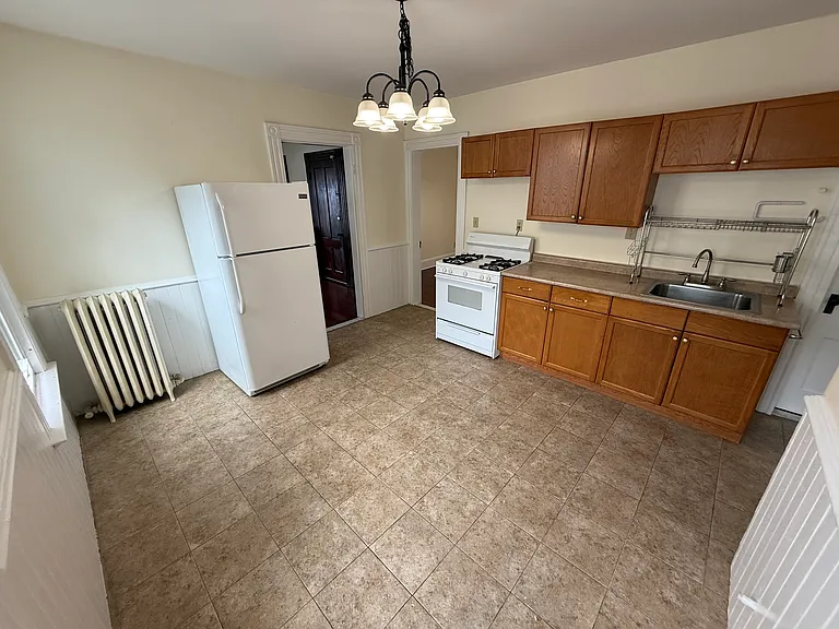 32 Tilton St #2L — Photo 1