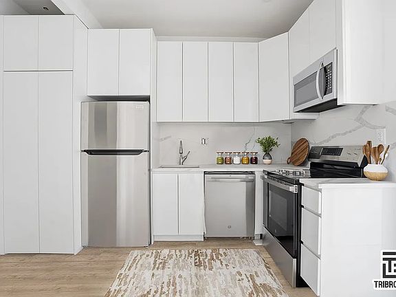 2nd image of 461 Lexington Ave #3E