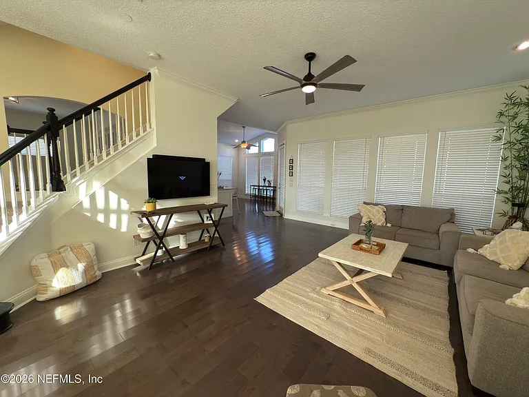 692 Sand Isles Cir — Photo 9