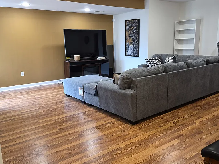 3462 Logstone Dr — Photo 2