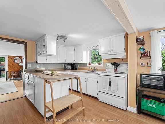 5th image of 6 Mitchellview Rd