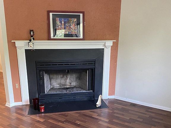 2nd image of 13 Glyndale Ct
