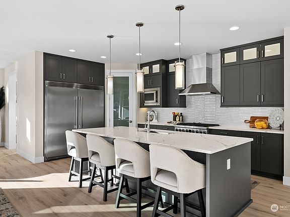 4th image of 3902 63rd Street NW