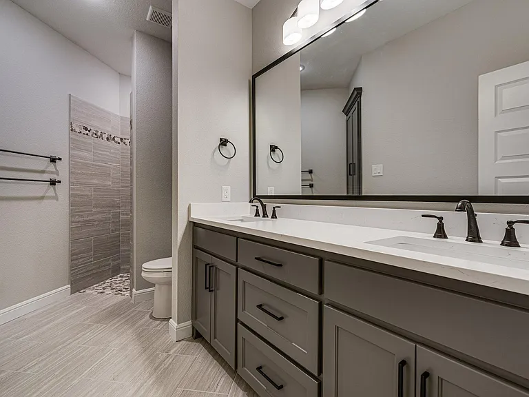 8247 Heritage Glen Dr #1 — Photo 15