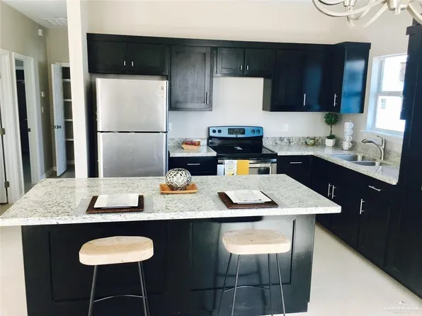 1410 Coyote Hls, Edinburg, TX 78541