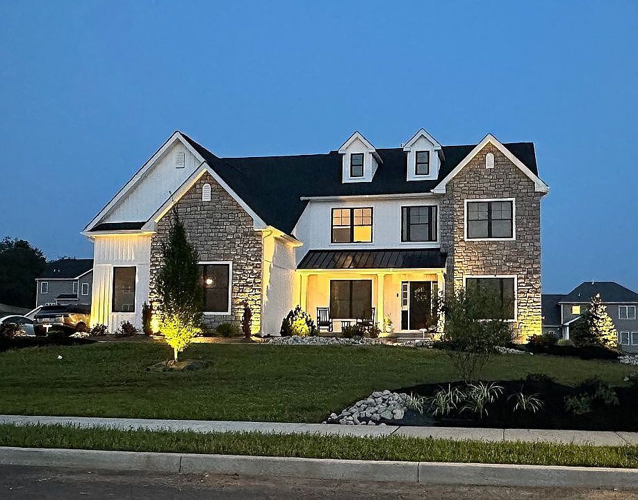 2nd image of 2710 Stonewall Dr