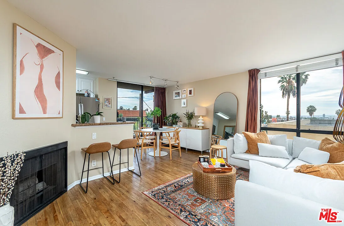 1 bed, 1.0 bath, 640 sqft, $2,700 — Photo 1