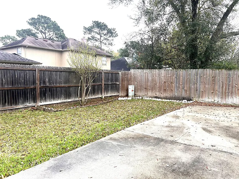 8239 Squires Place Dr — Photo 22