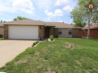 2209 Country Meadows Dr, Clovis, NM 88101