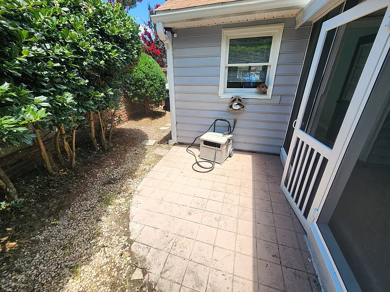 2000 Water Oak Dr #1-A — Photo 30