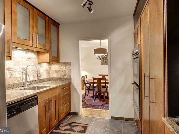 4th image of 4101 Cathedral Ave NW APT 606