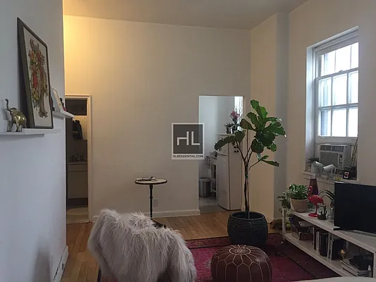 Rented by Highline Residential | media 7