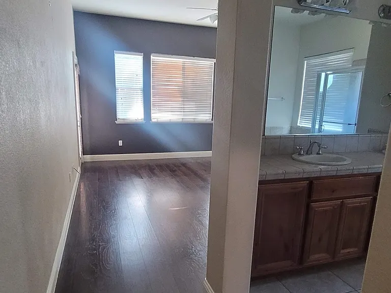 5606 Peach Tree Dr — Photo 7