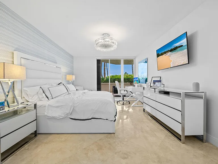 3200 N Ocean Blvd #307 — Photo 12