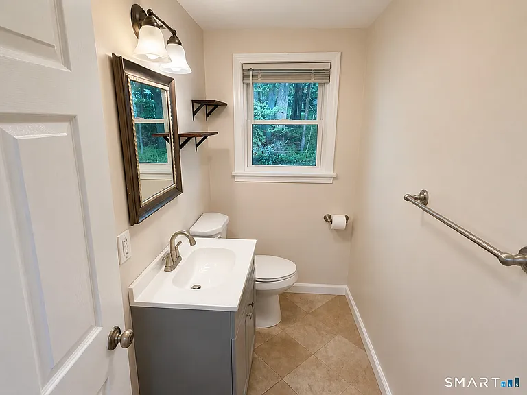 56 Doman Dr — Photo 8