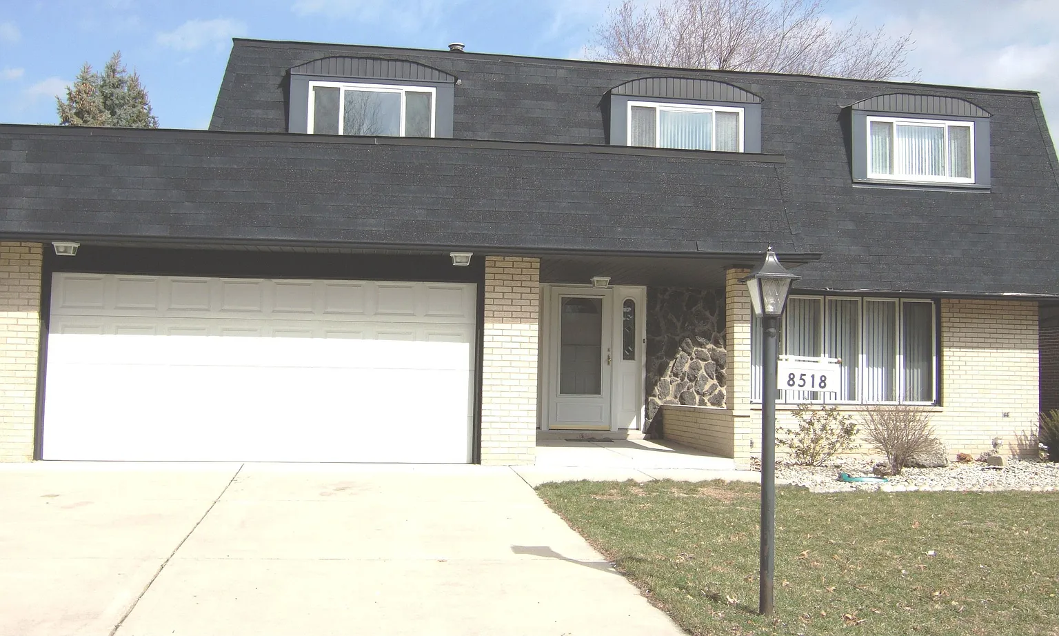 8518 Zermatt Dr photo 1